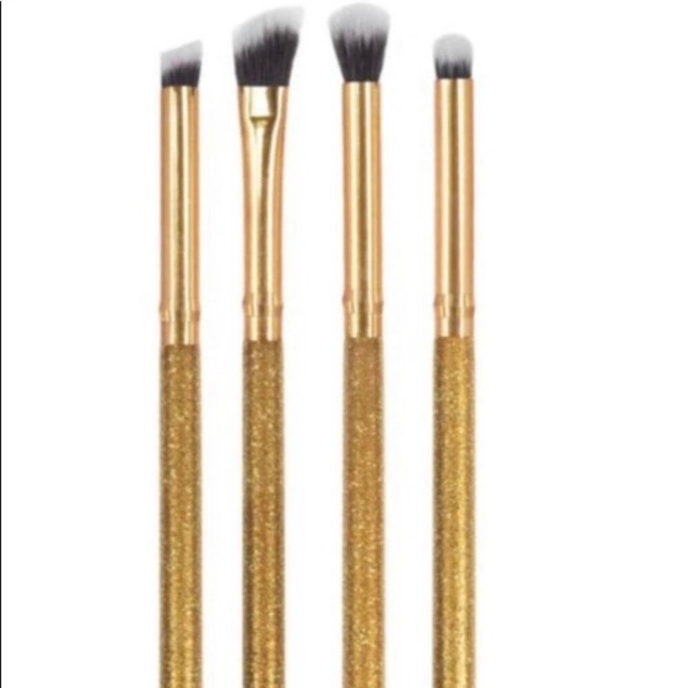 Luxie Premium Synthetic Handcrafted Brushes - NEW